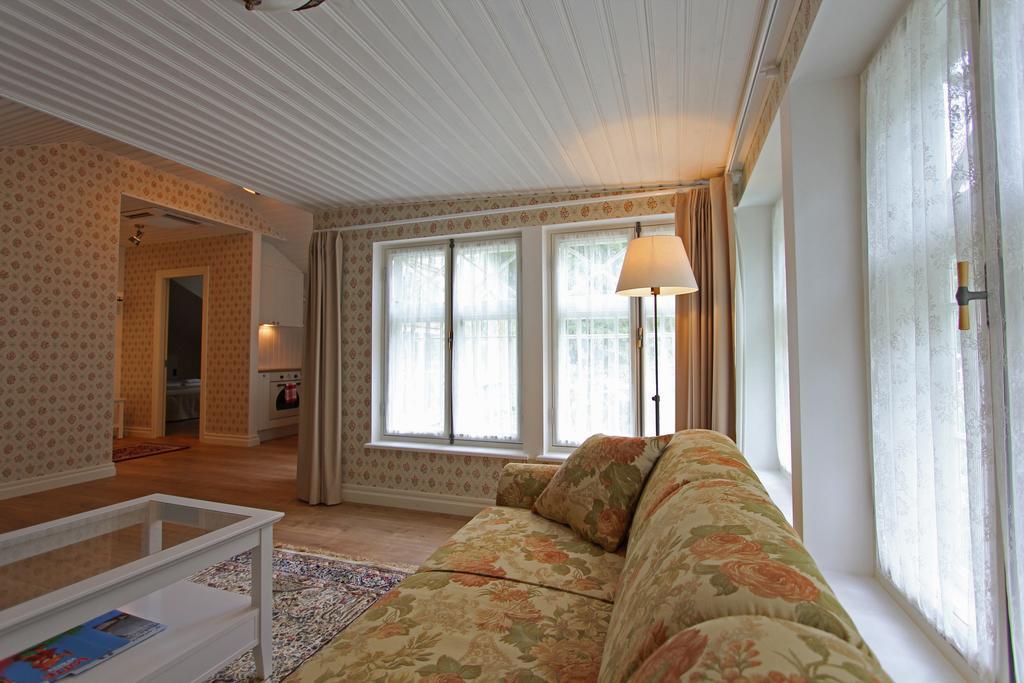 Pargimaja Apartments Kuressaare Kamer foto